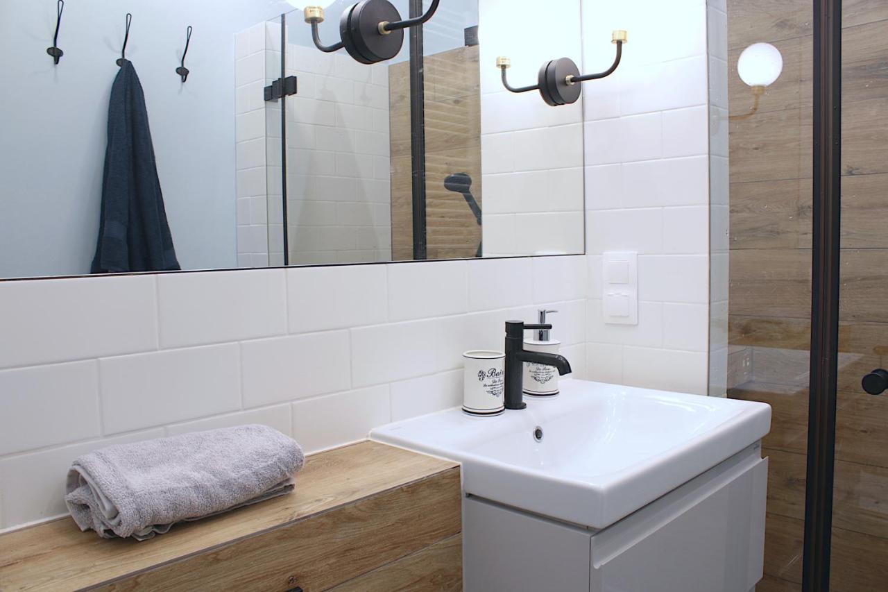 Kana - Stylish Apartment In Krakow Pomorska - Close, Wifi, Smart Tv Cracovie Extérieur photo