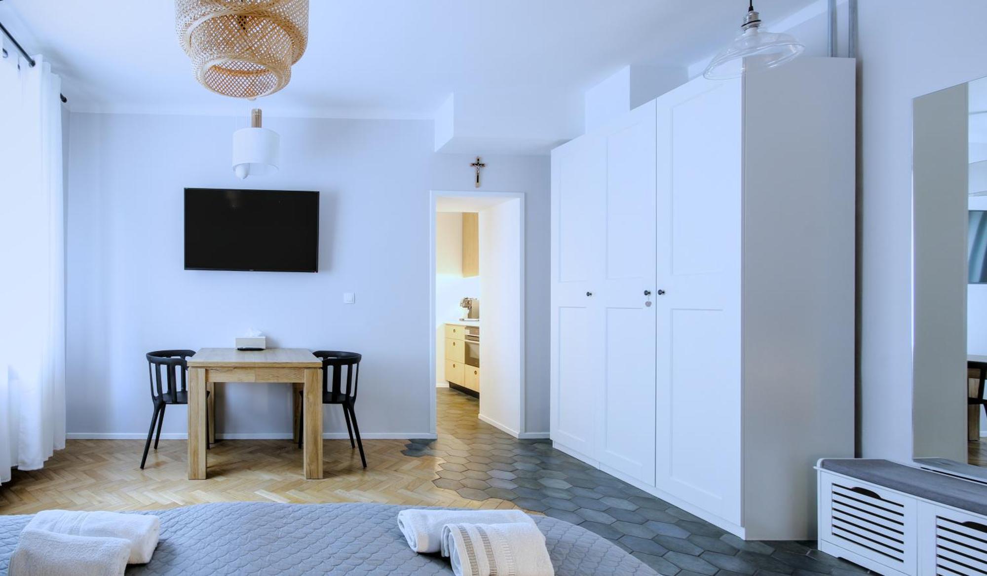 Kana - Stylish Apartment In Krakow Pomorska - Close, Wifi, Smart Tv Cracovie Extérieur photo